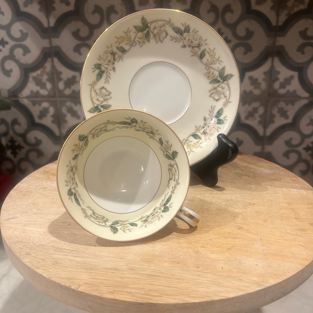 VINTAGE NORITAKE FOOTED FLORAL TEACUP & SAUCER SET- CIRCA 1940- Disc. Pattern